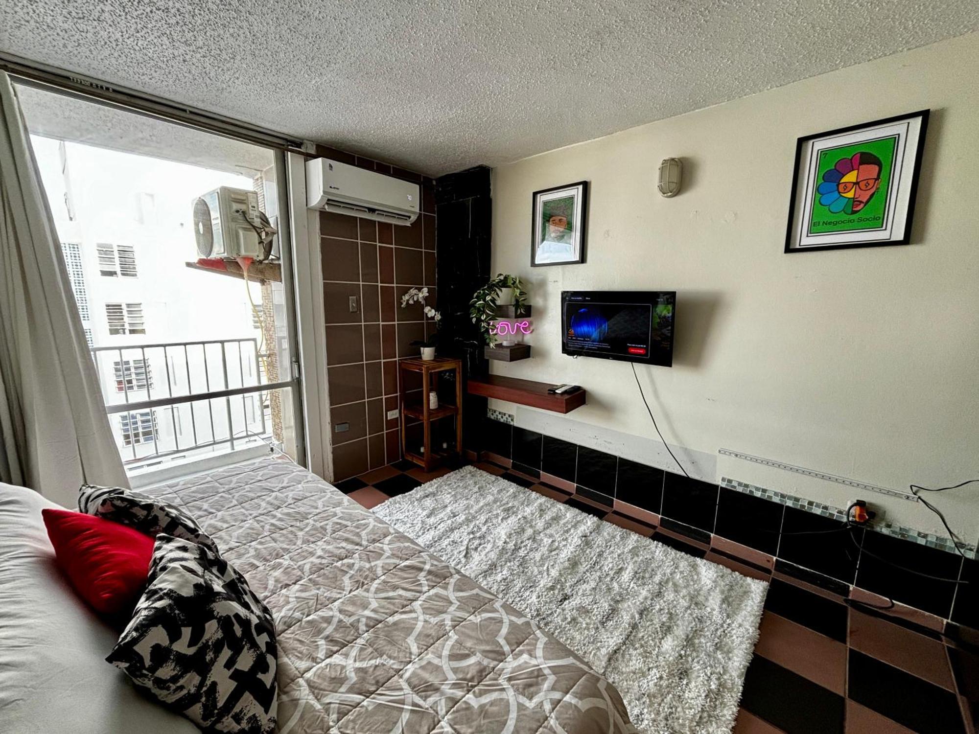 Isla Verde Modern Apartment With Pool Σαν Χουάν Εξωτερικό φωτογραφία