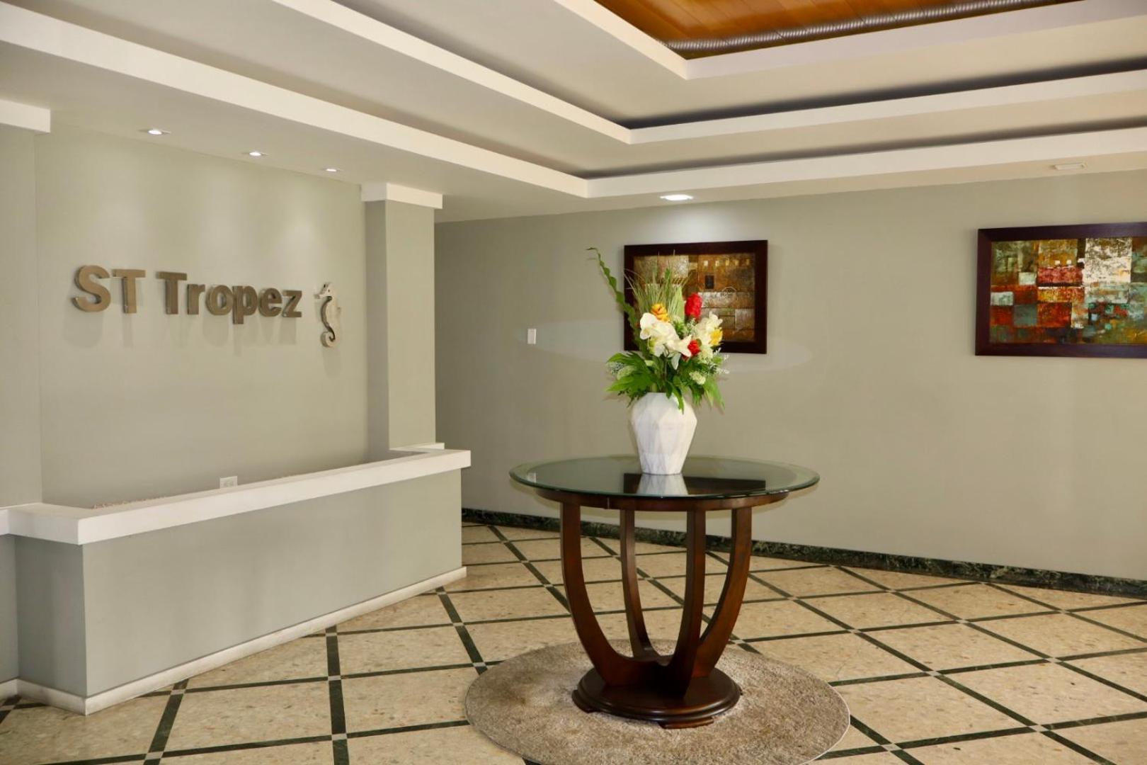 Isla Verde Modern Apartment With Pool Σαν Χουάν Εξωτερικό φωτογραφία